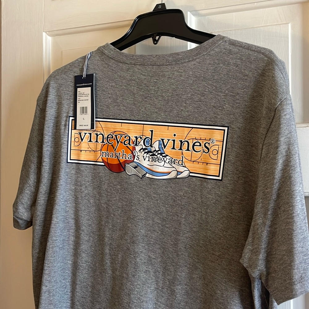 NWT Vineyard Vines